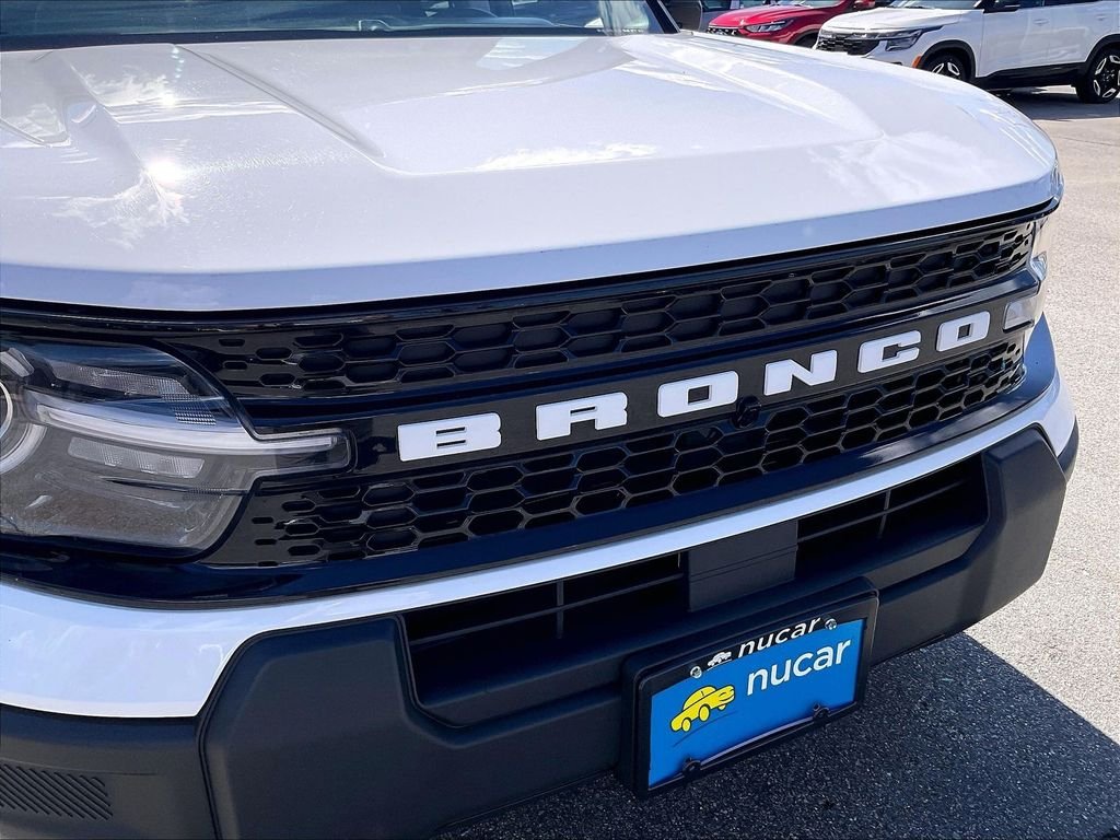 Used 2025 White Ford Outer Banks image 27