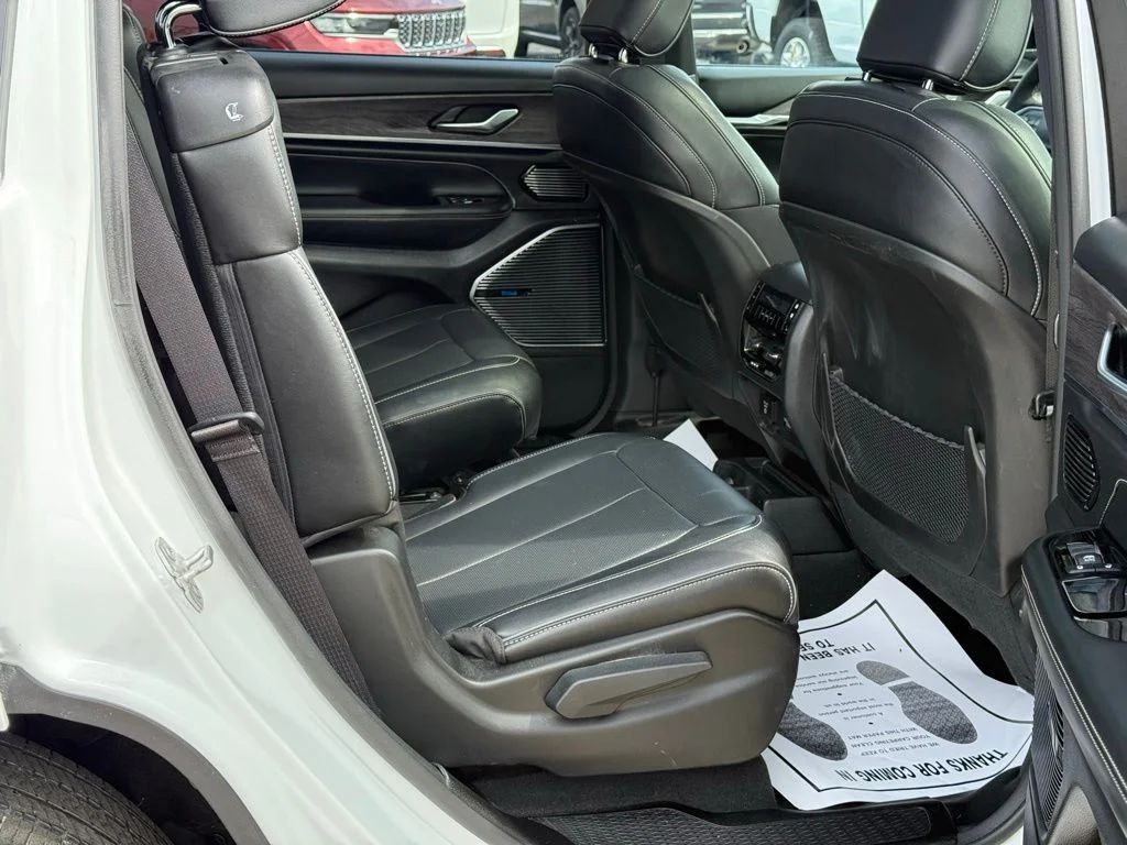 Used 2023 White Jeep Overland image 24
