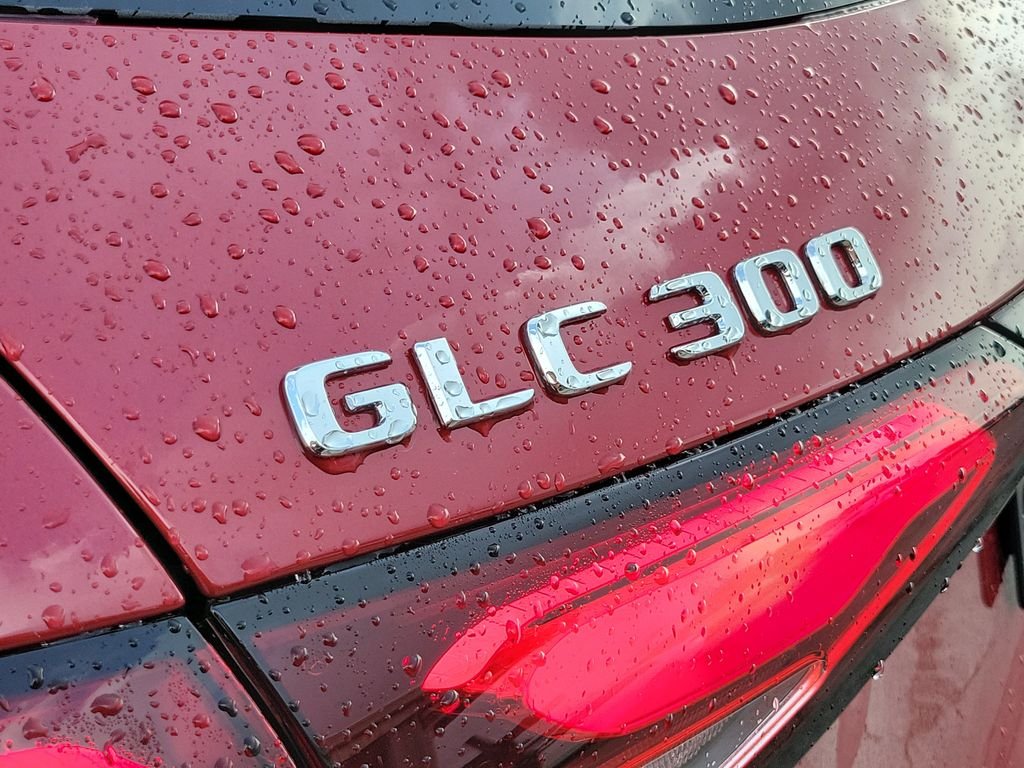 New 2026 Red Mercedes-Benz GLC 300 image 7