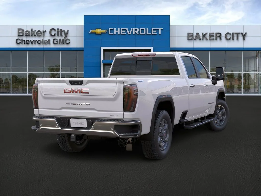 New 2025 White Frost Tricoat GMC SLT image 4