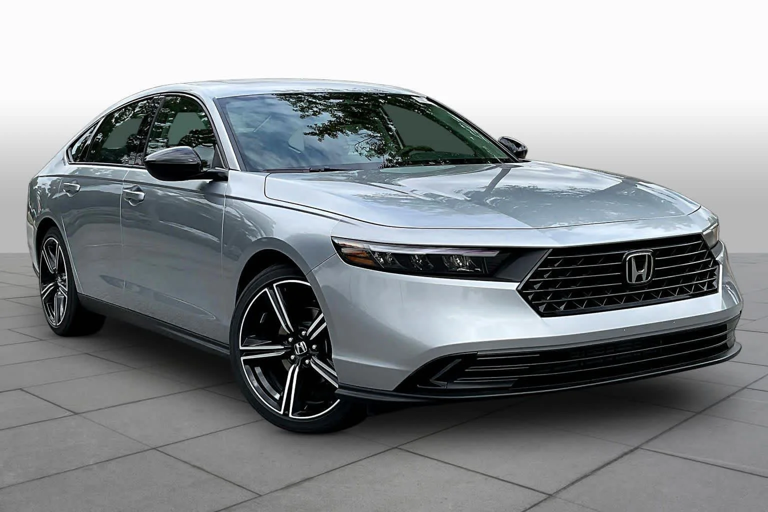 New 2026 Solar Silver Metallic Honda SE image 2