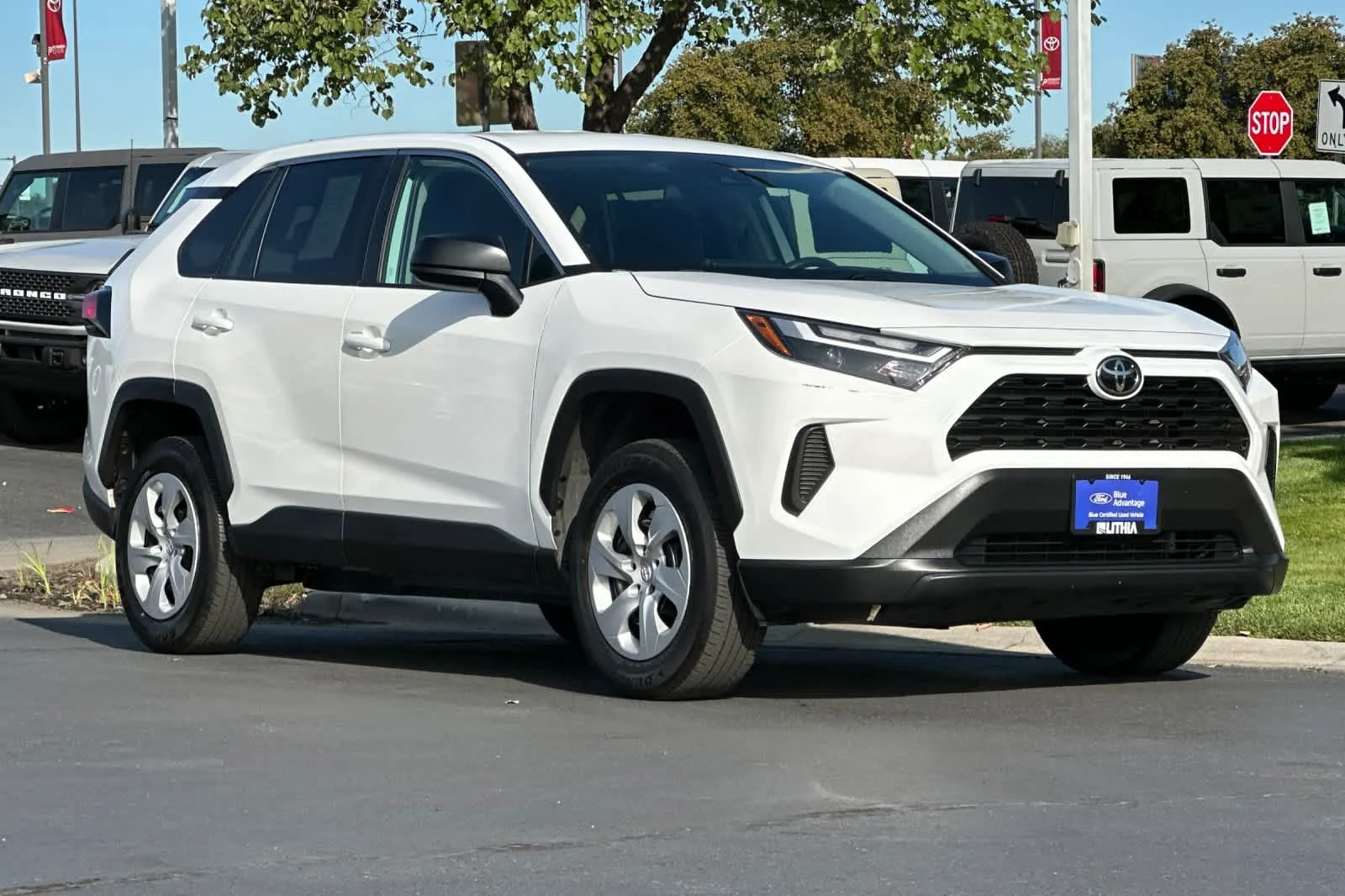 Certified Used 2025 Ice Toyota LE image 9
