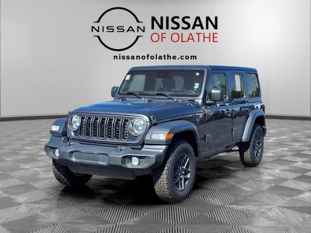 Used 2024 Gray Jeep Sport S image 1