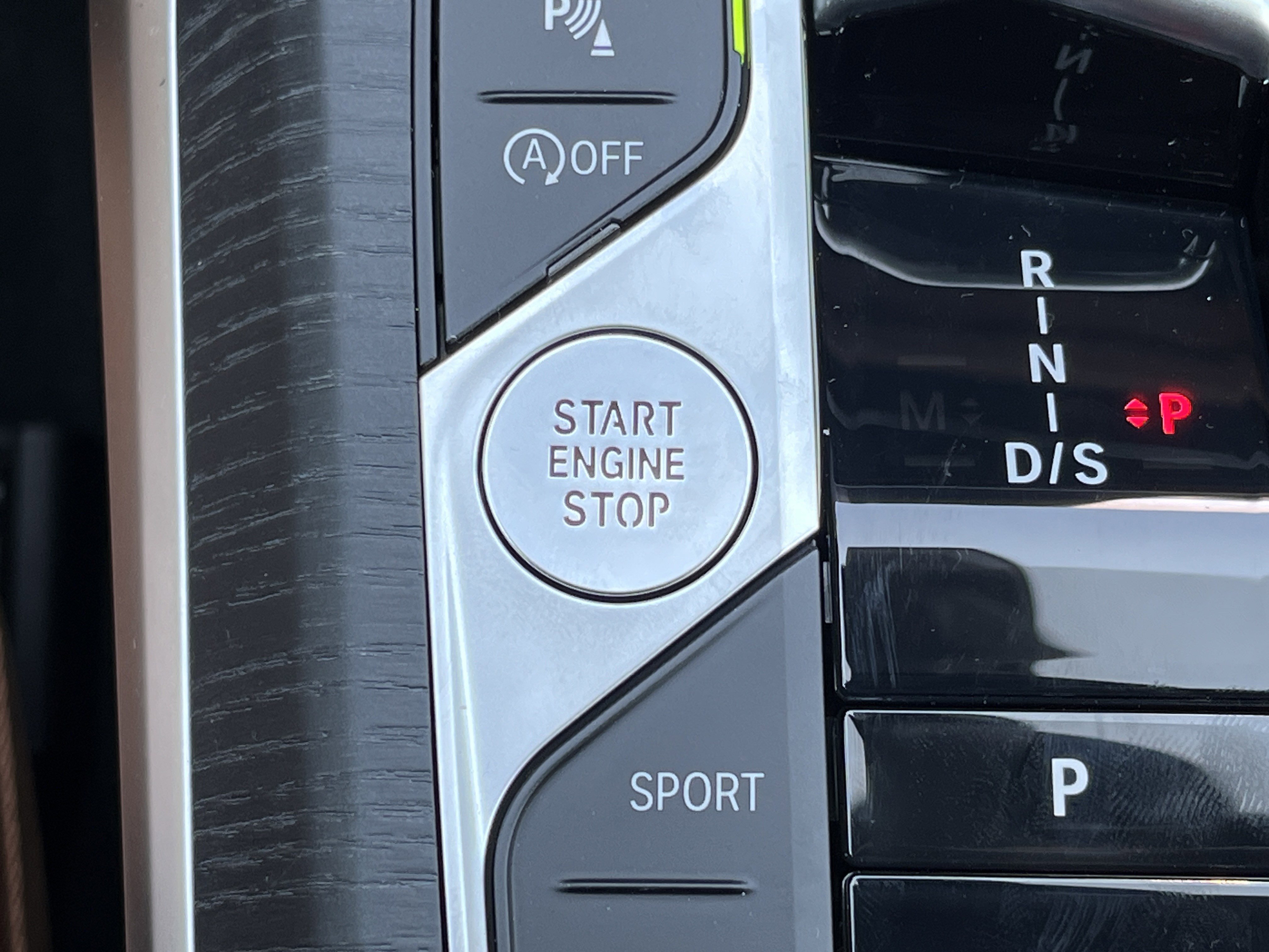 2025 BMW 3 Series 330i - Photo 11