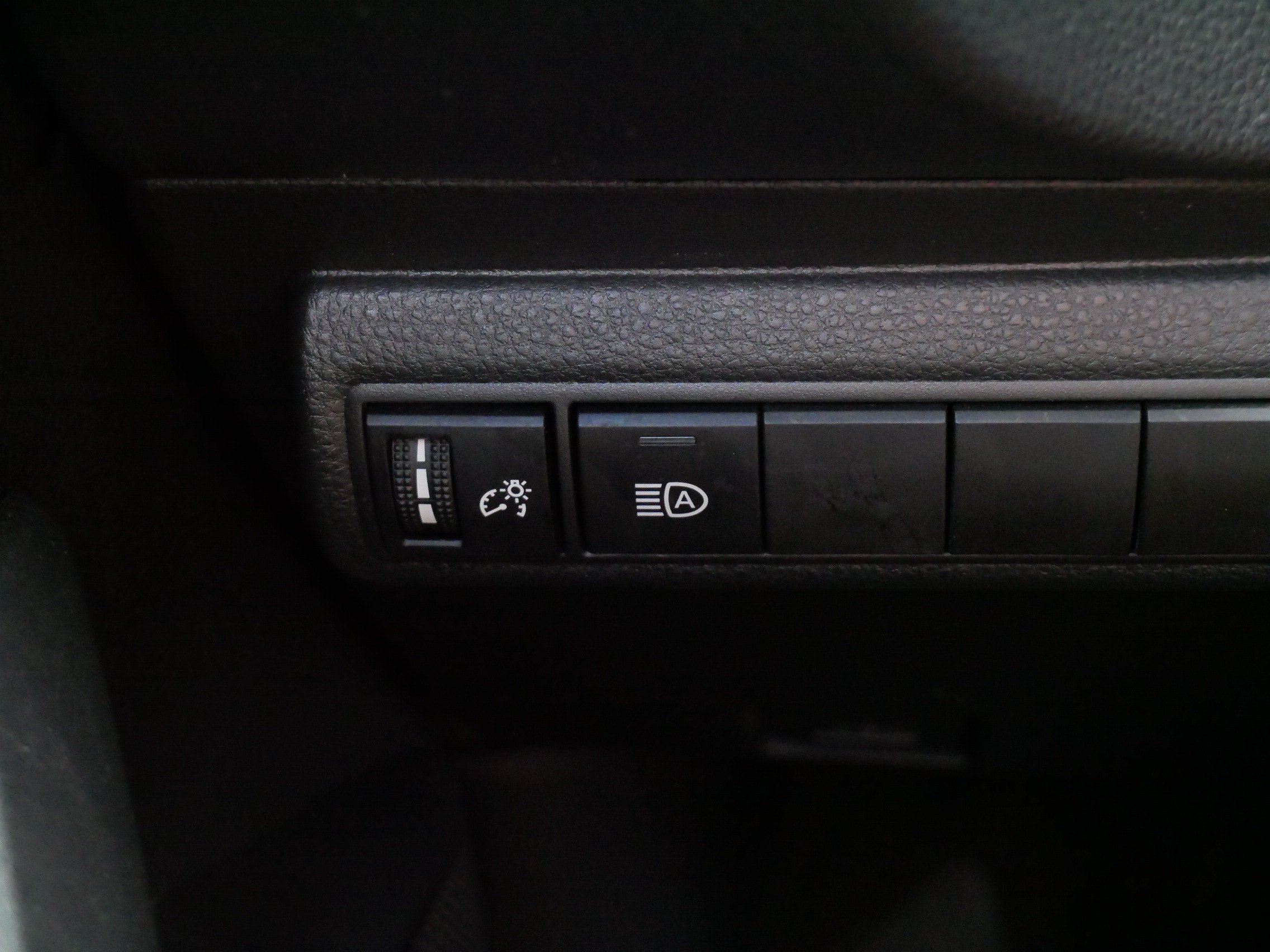 Certified Used 2026 SILVER ME. Toyota LE image 27