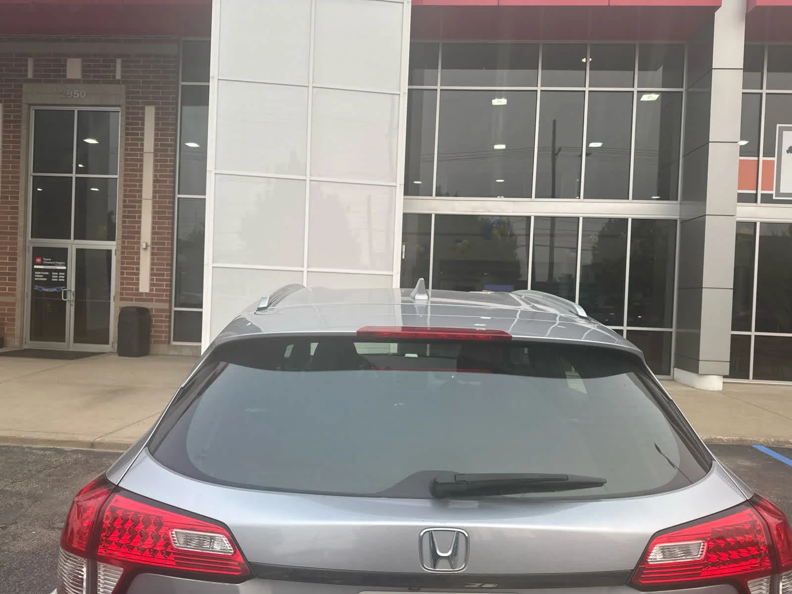 Used 2020 Lunar Silver Metallic Honda Sport image 7