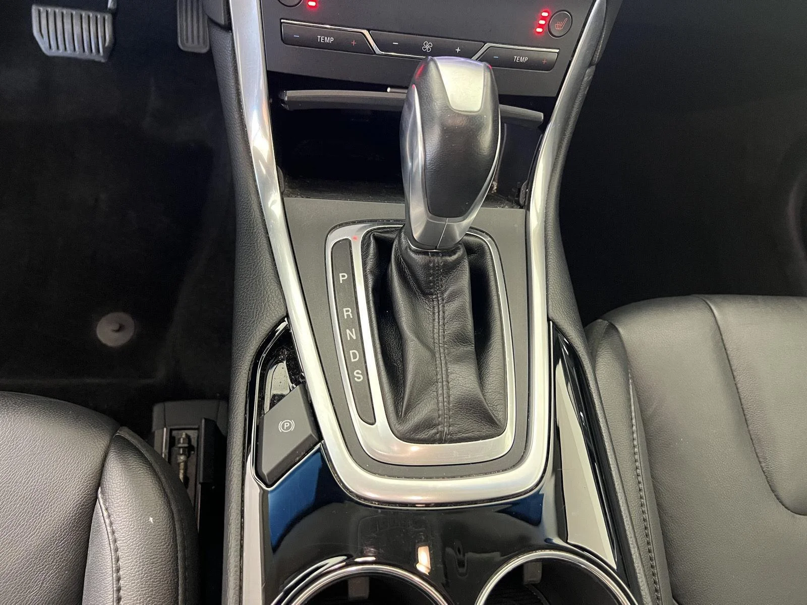 Used 2018 Shadow Black Ford Titanium image 23
