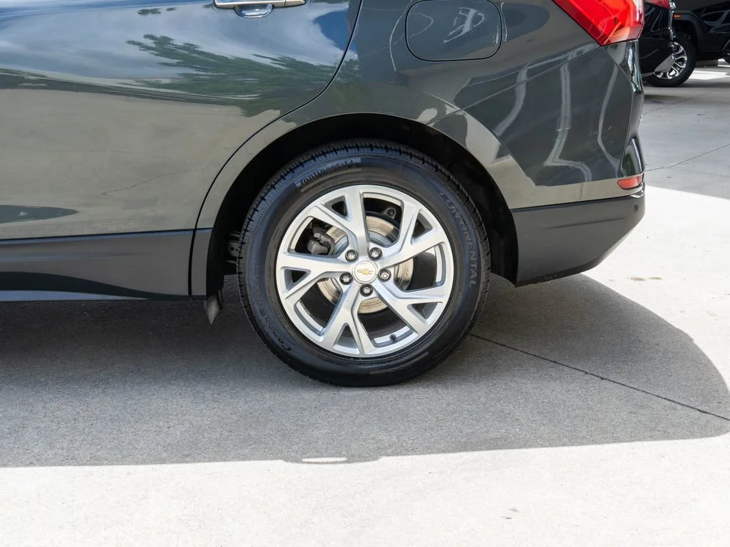 Used 2019 Gray Chevrolet Premier image 33