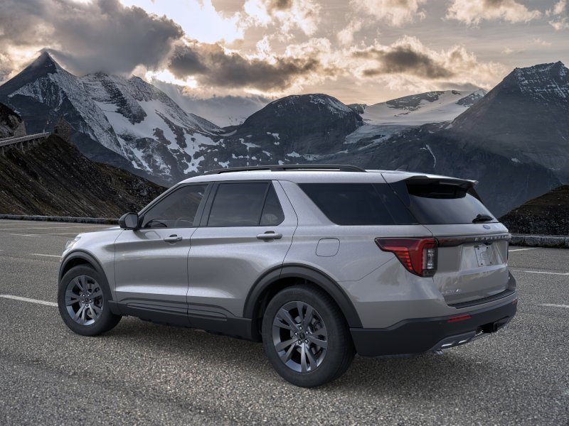 New 2026 Carbonized Gray Metallic Ford Active image 4