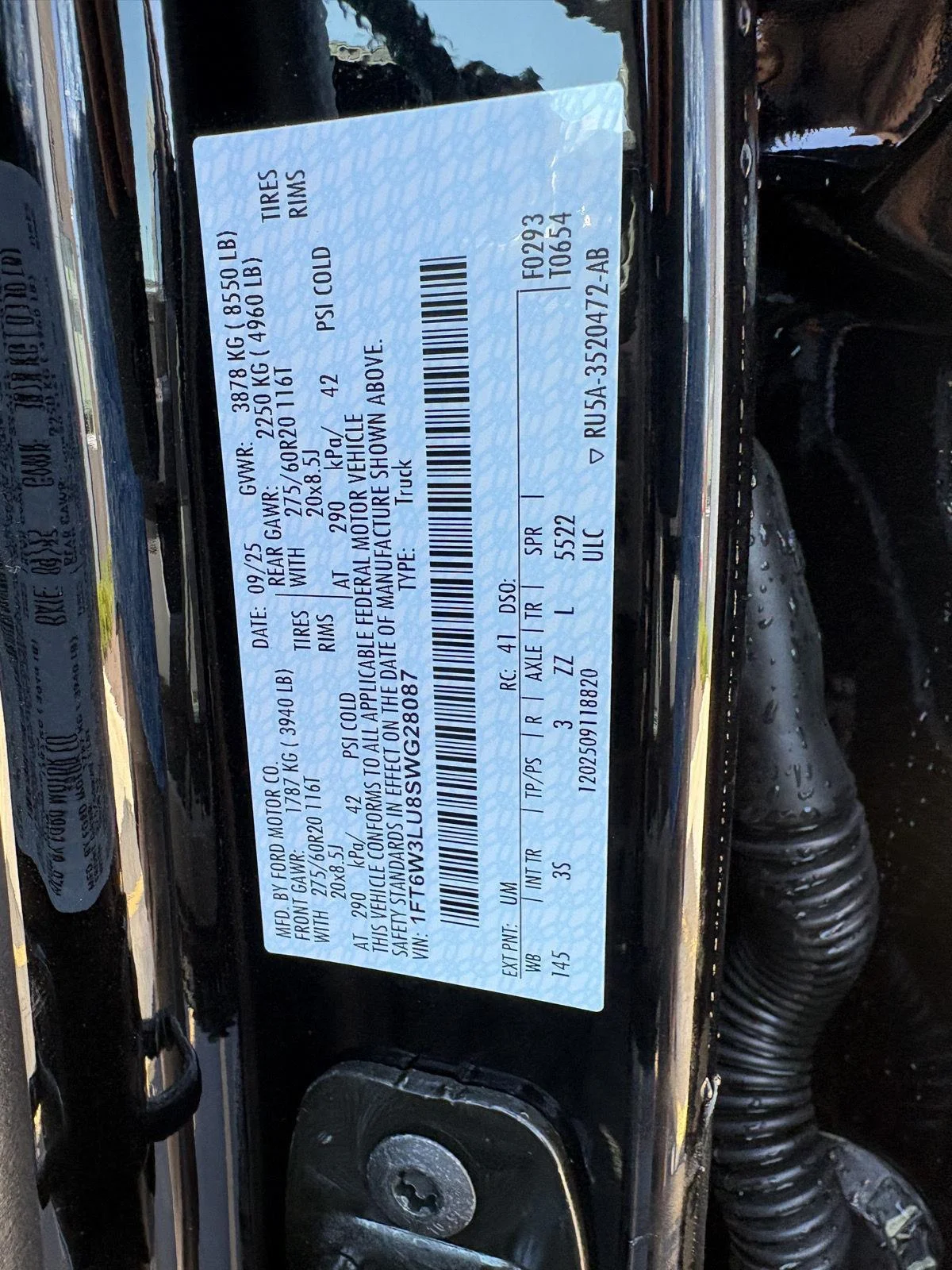 2025 Ford F-150 Lightning Flash - Photo 19