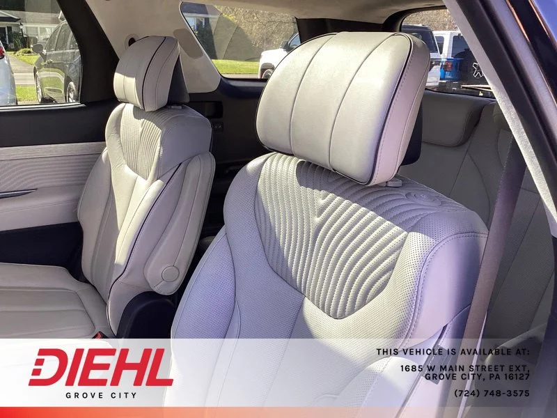 Used 2023 White Hyundai Calligraphy image 12