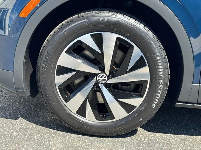 Certified Used 2023 Blue Metallic Volkswagen Pro image 13
