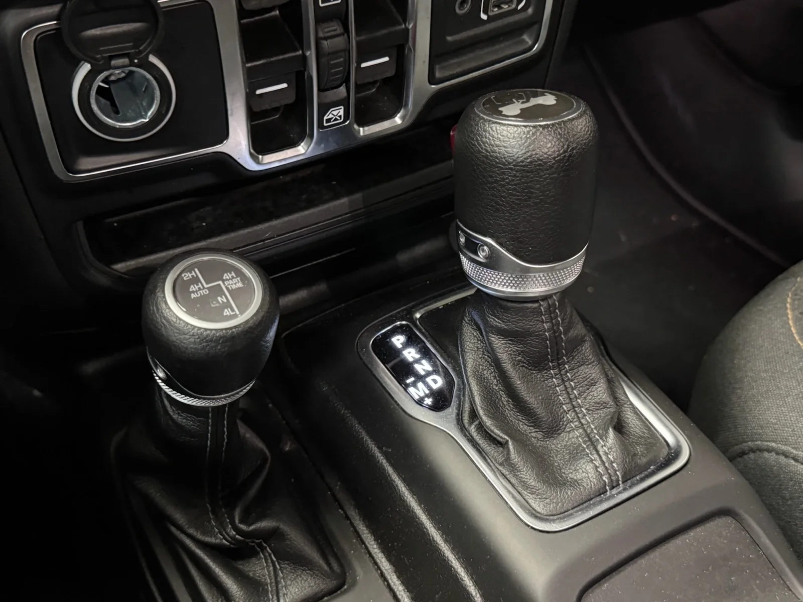 Used 2024 Black Clear Coat (px8) Jeep Sahara 4xe image 20