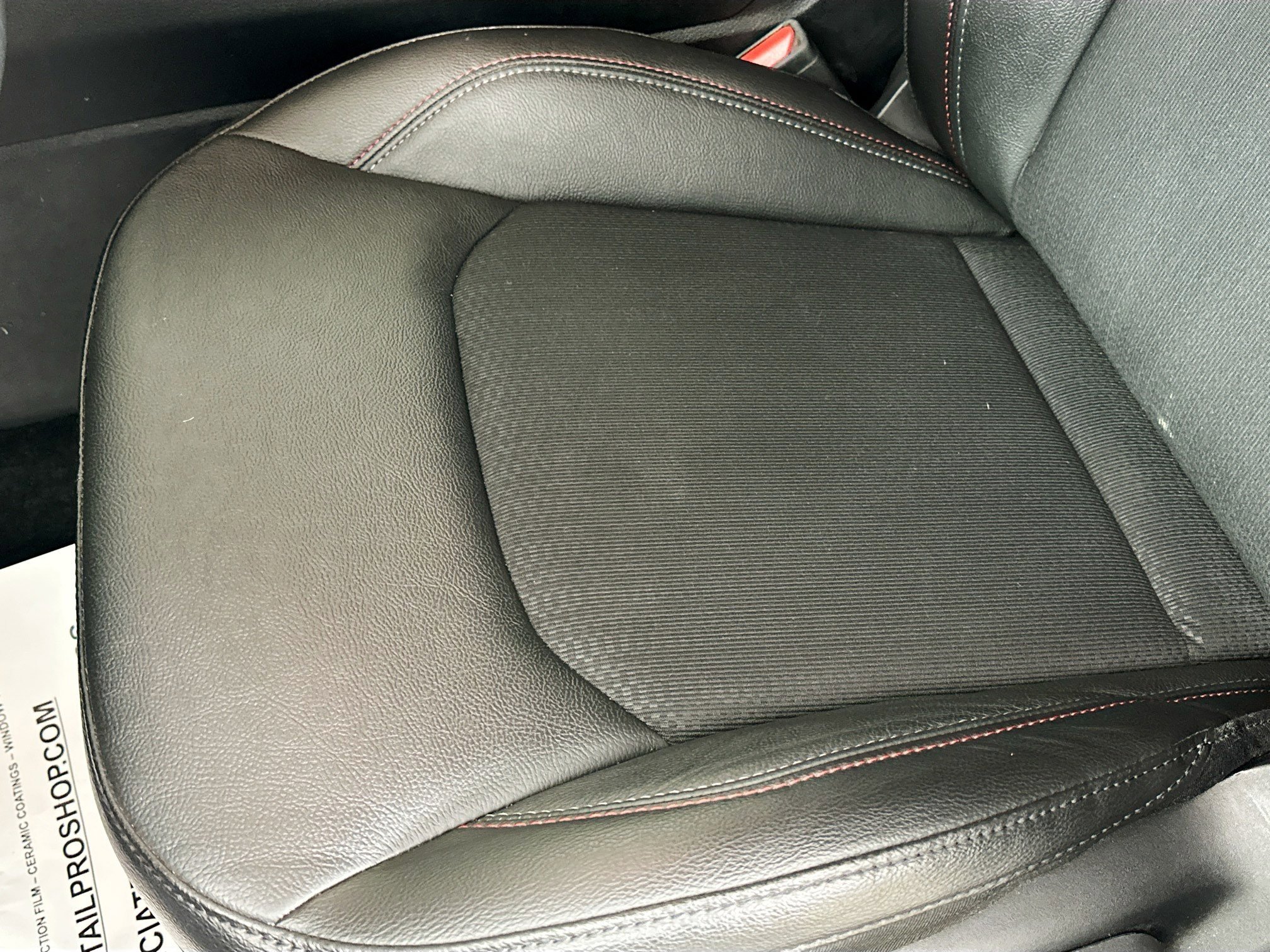 Used 2024 Hydro Blue Pearlcoat Jeep Trailhawk image 25