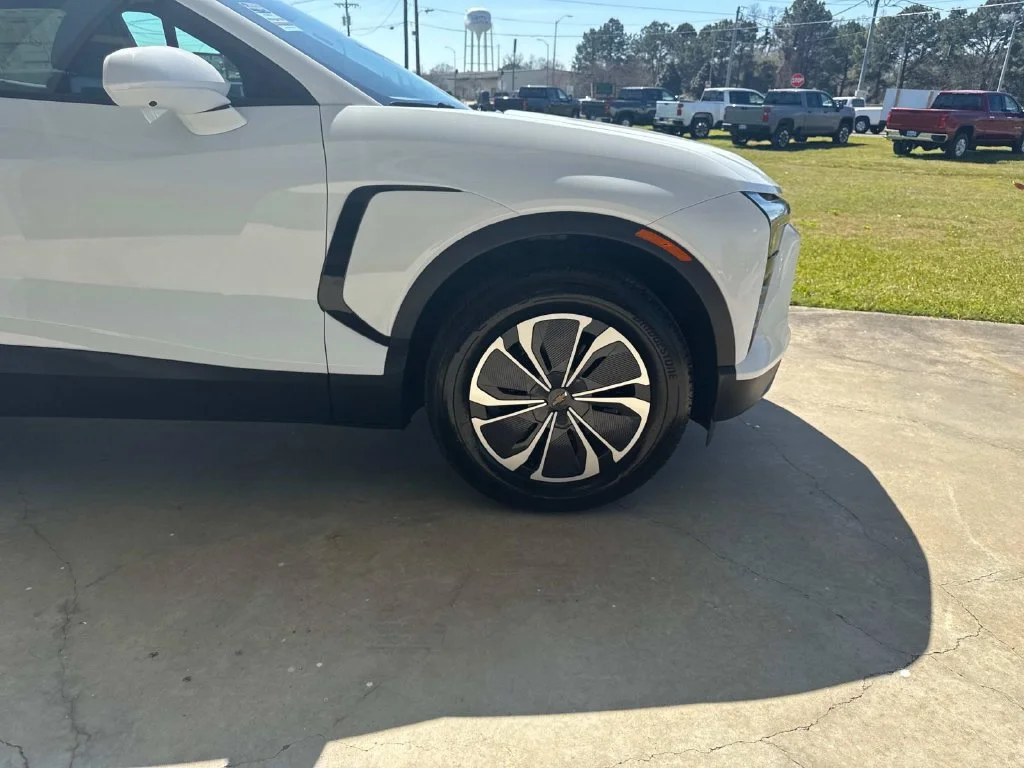 2025 Chevrolet Blazer EV LT - Photo 11