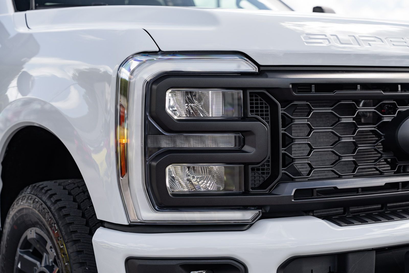 New 2027 White Ford XL image 6