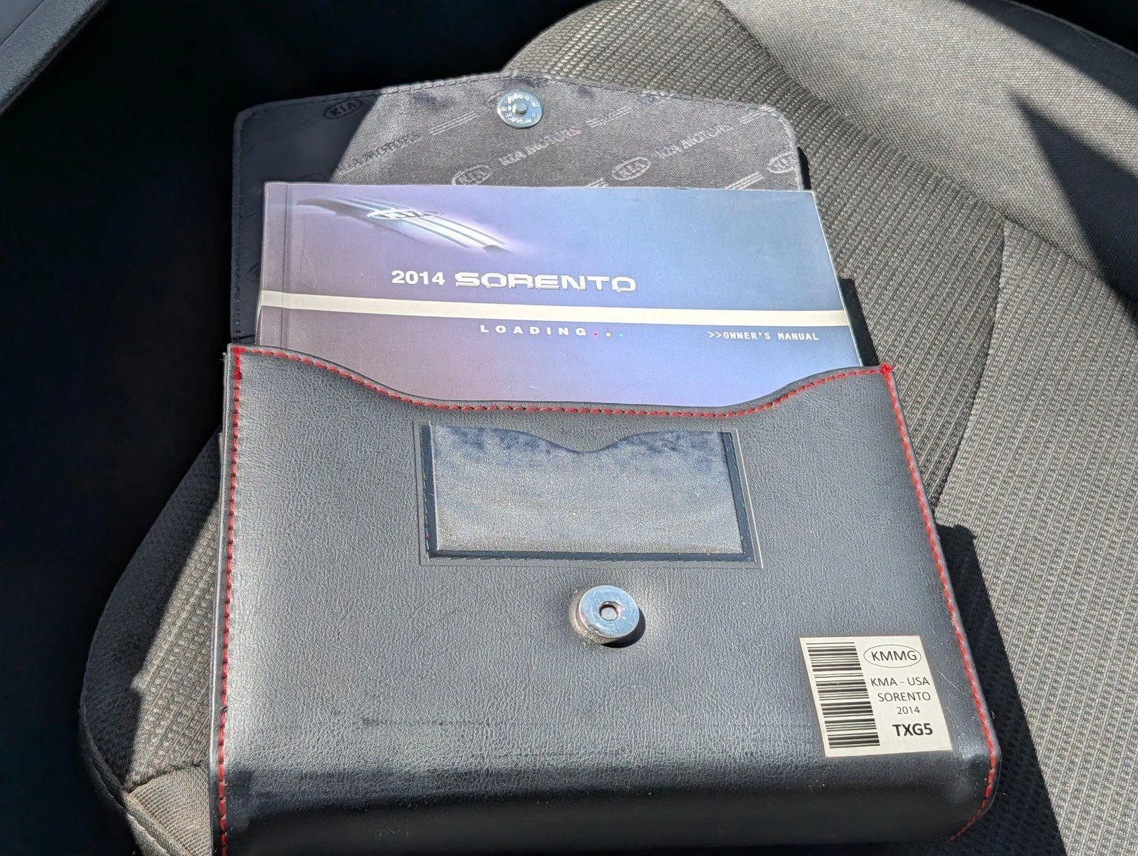 Used 2014 Bright Silver Kia LX image 34