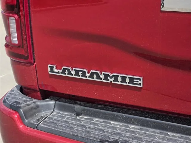 New 2026 Molten Red Pearl-Coat Exterior Paint RAM Laramie image 5