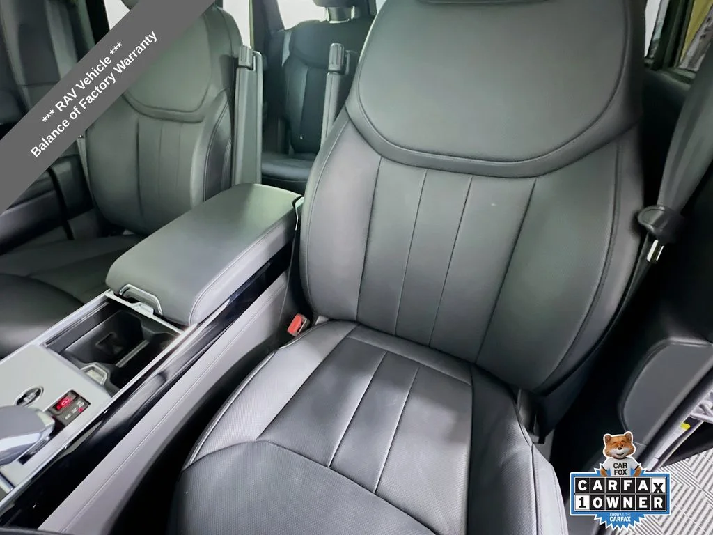 Used 2024 Carpathian Gray Premium Metallic Land Rover SE image 22