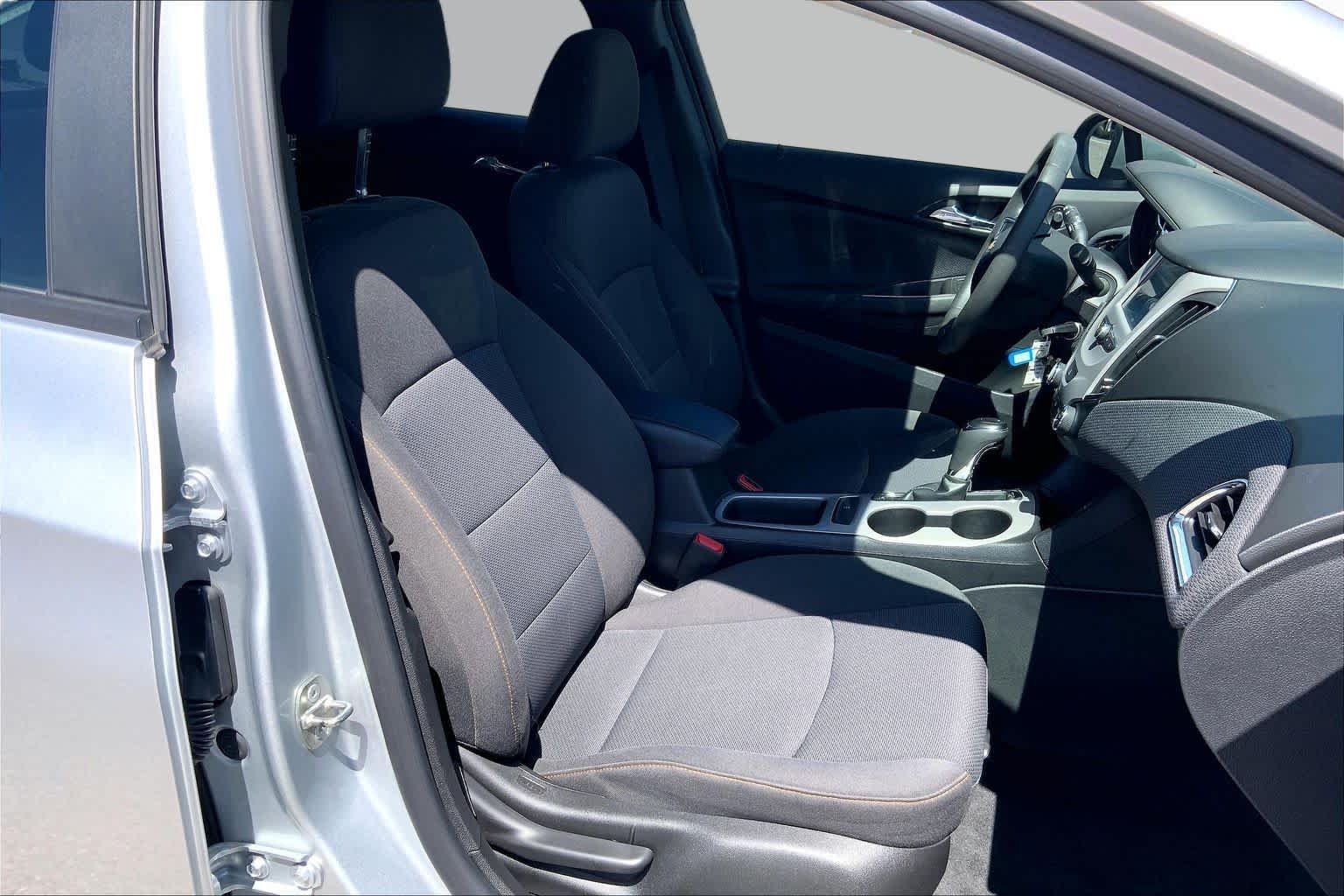 Used 2018 Silver Ice Metallic Chevrolet LS image 8