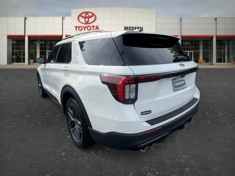 Used 2025 White Metallic Ford ST image 6