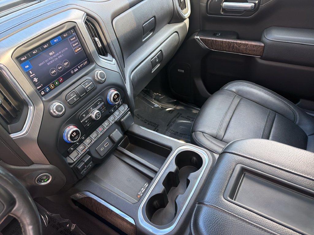 Used 2020 White GMC Denali image 20