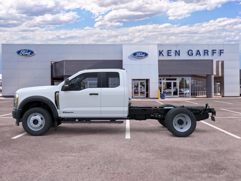 New 2026 Oxford White Ford XL image 3