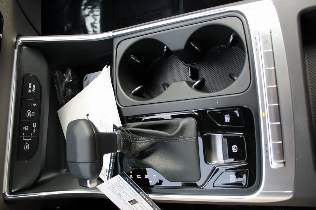 New 2026 White Kia EX image 25