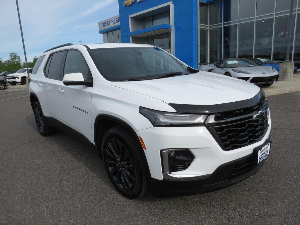 Used 2023 Summit White Chevrolet RS image 2
