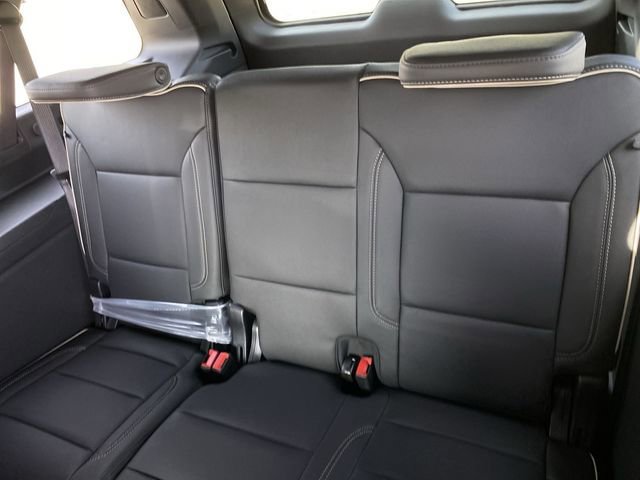 2026 Chevrolet Suburban Premier - Photo 37