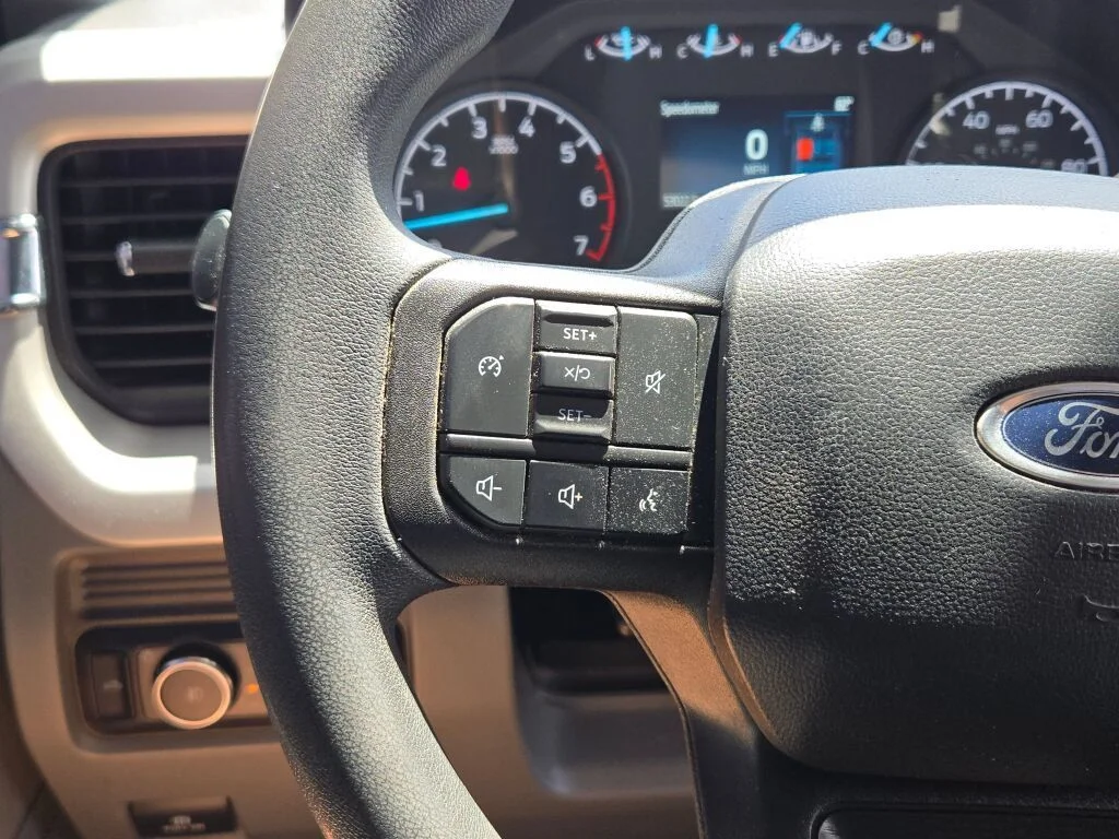 Used 2024 Oxford White Ford XL image 21