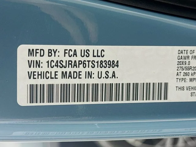 New 2026 Steel Blue Exterior Paint Jeep Grand Wagoneer image 35