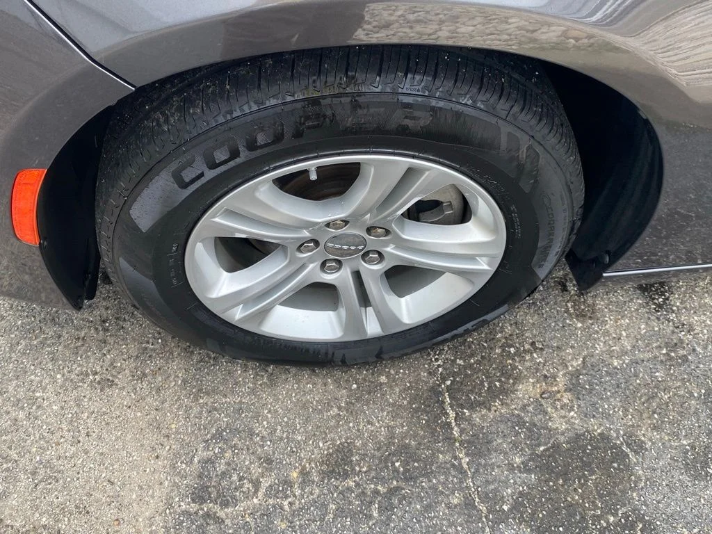 Used 2023 Gray Dodge SXT image 18