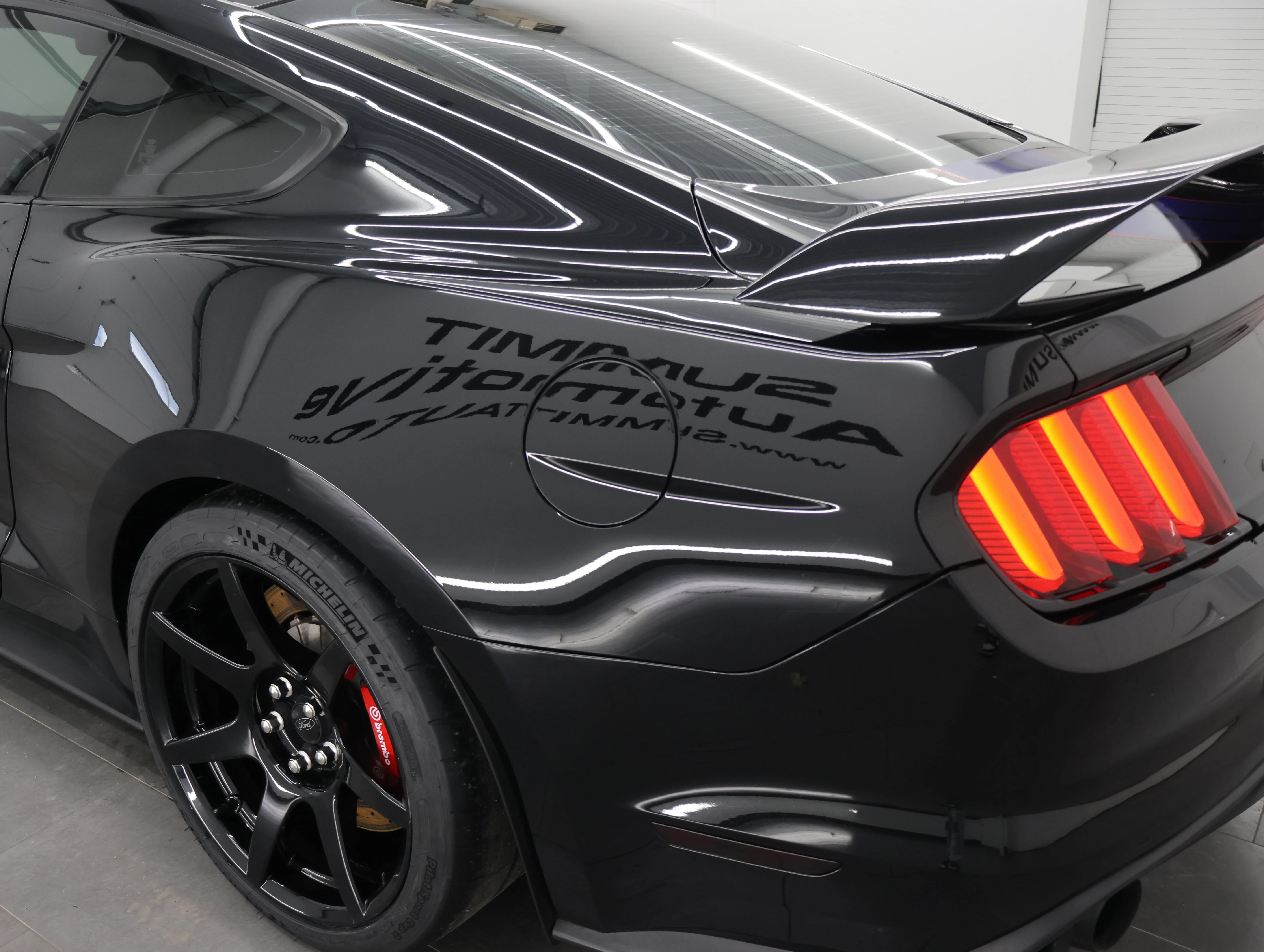 Used 2016 Shadow Black Ford Shelby GT350 image 37