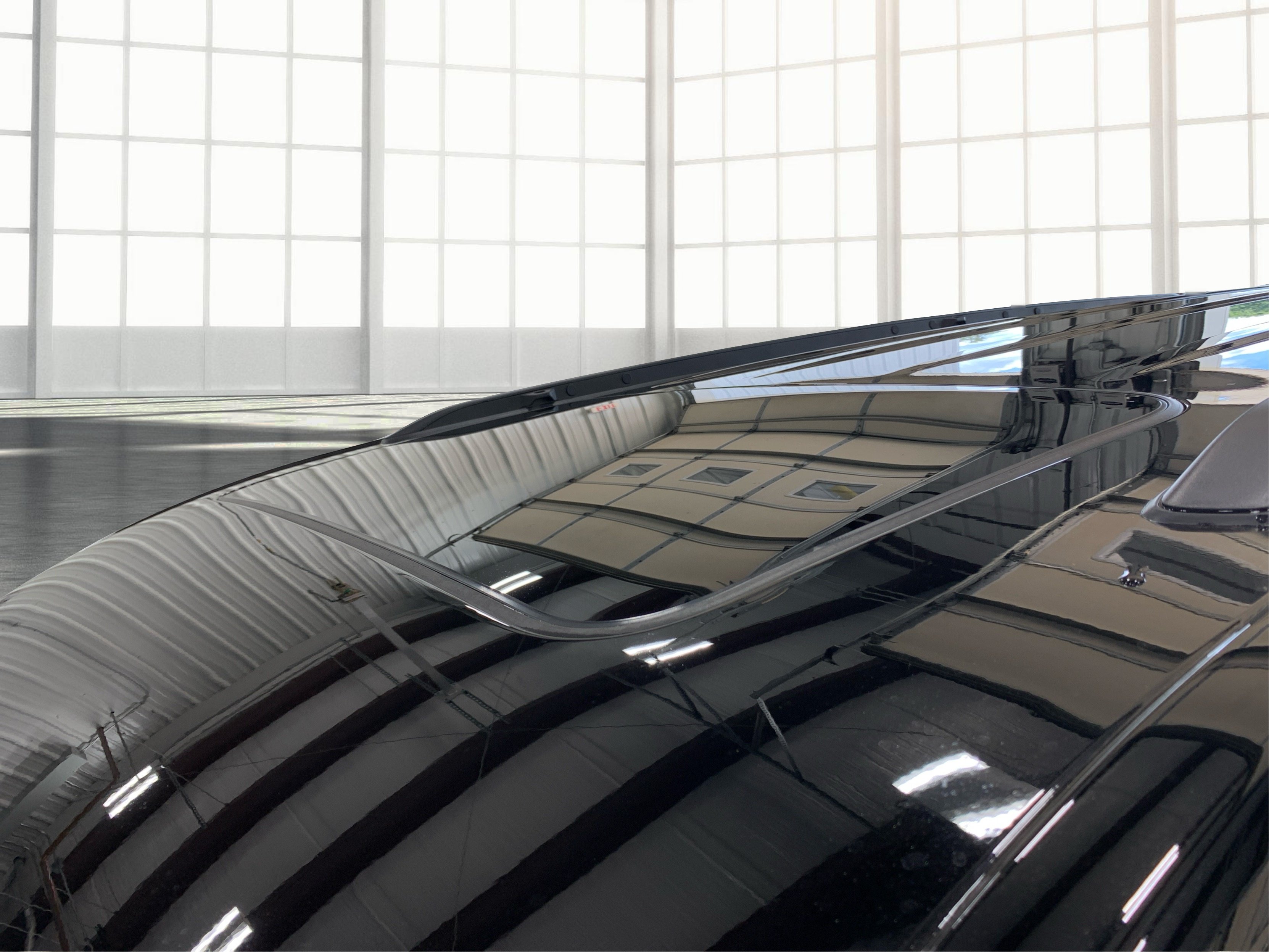 New 2025 Diamond Black Crystal Pearl-Coat Exterior Paint Jeep Altitude X image 11
