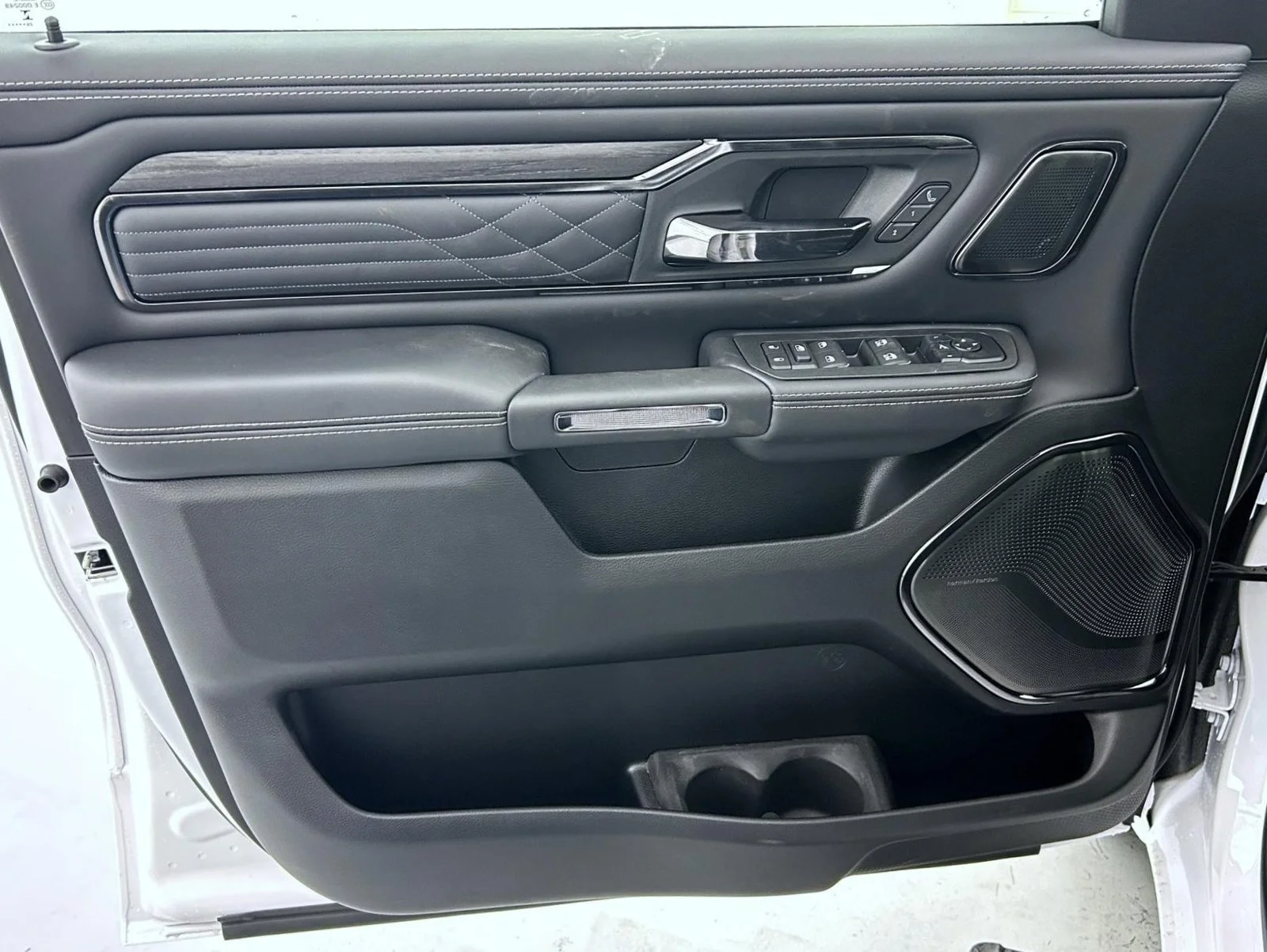 New 2027 White Ram Limited image 10