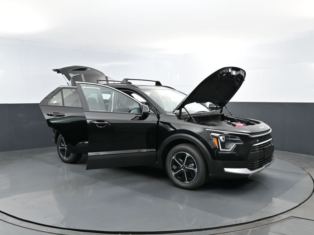 New 2026 Aurora Black Pearl Kia LX image 27