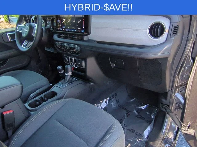 Used 2025 Gray Jeep Sahara 4xe image 33