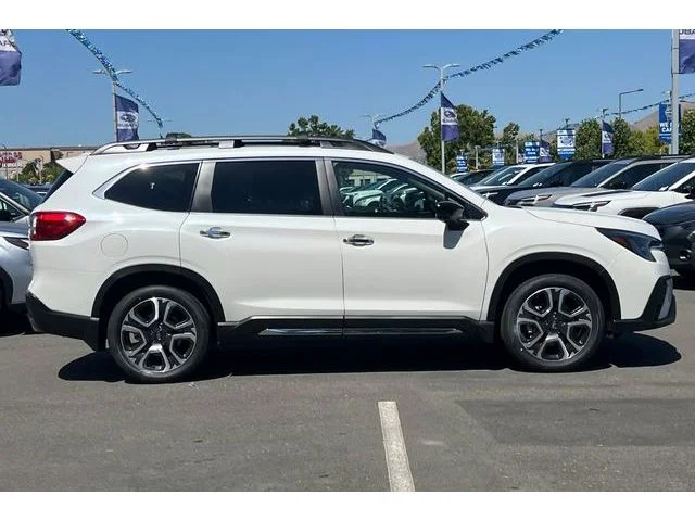 New 2026 CRYSTAL WHITE PEARL Subaru Touring 7-Passenger image 3