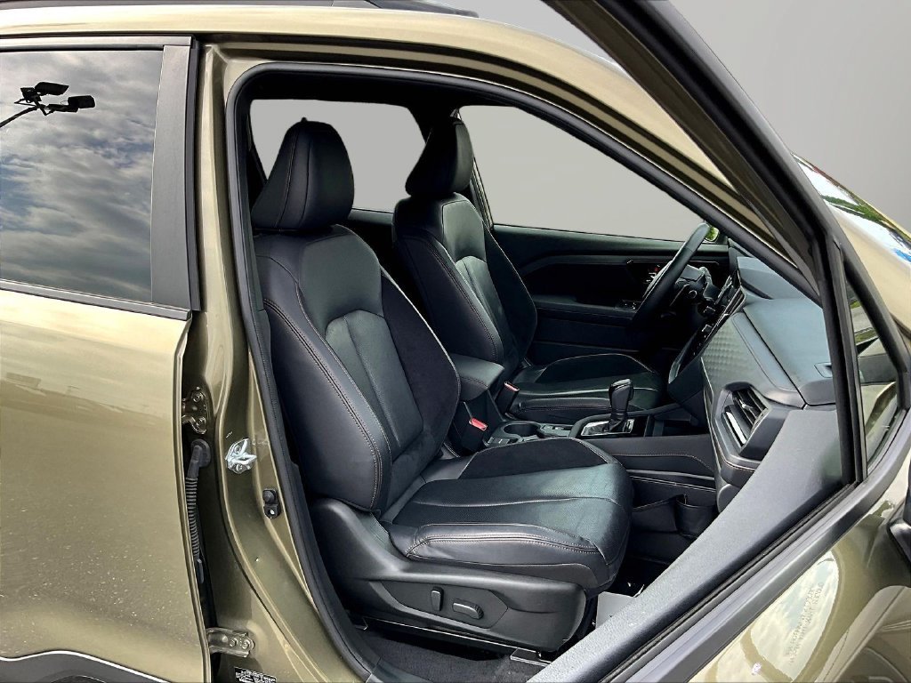 Used 2025 Brown Subaru Touring image 33