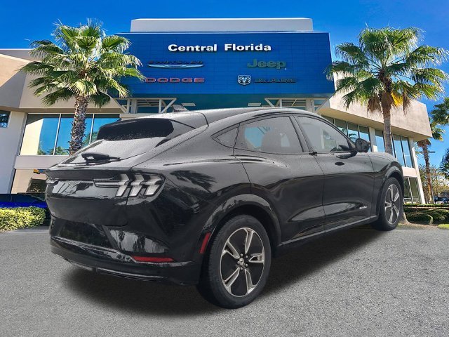 Used 2023 Black Ford Premium image 5