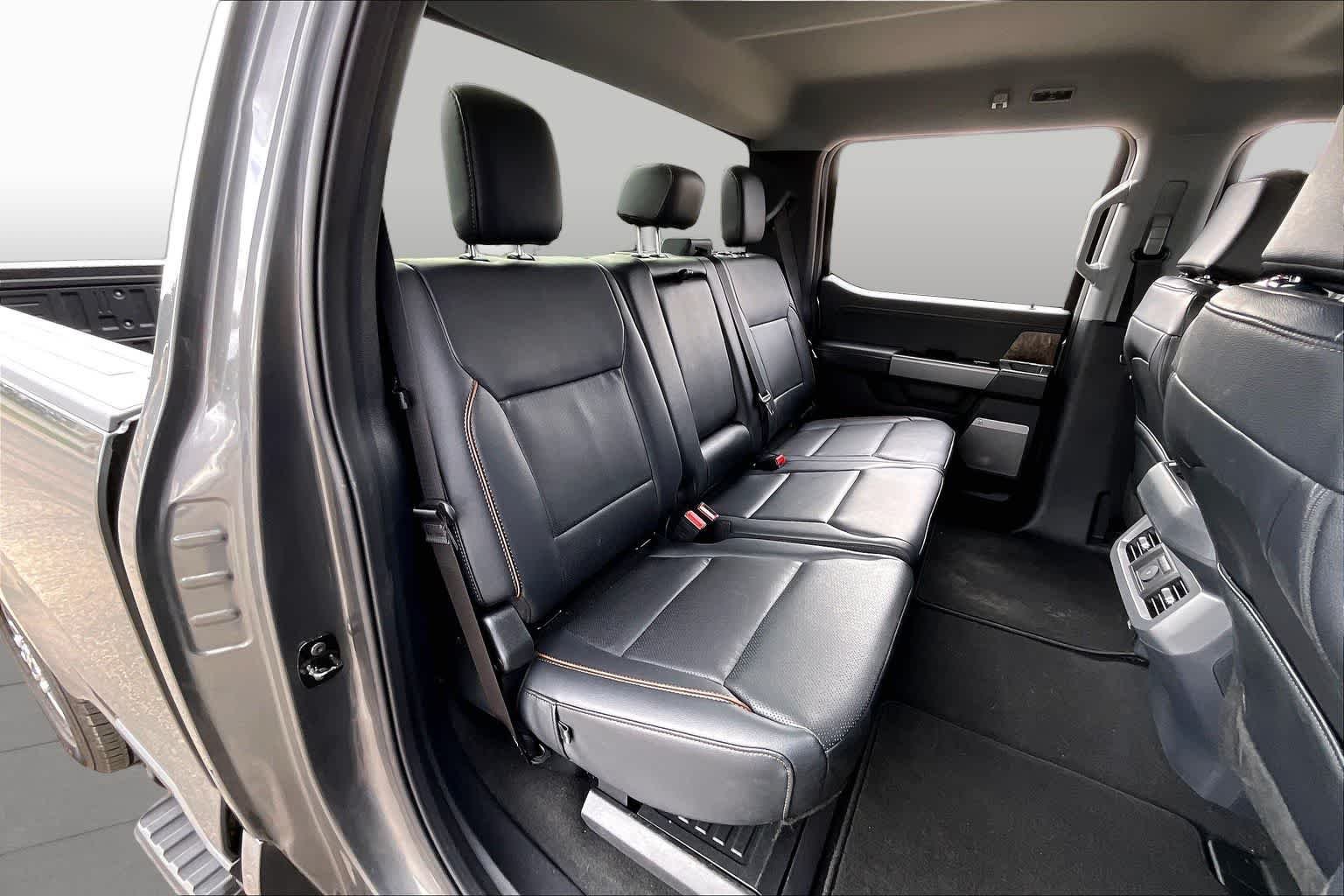 Used 2026 Carbonized Gray Metallic Ford LARIAT image 19
