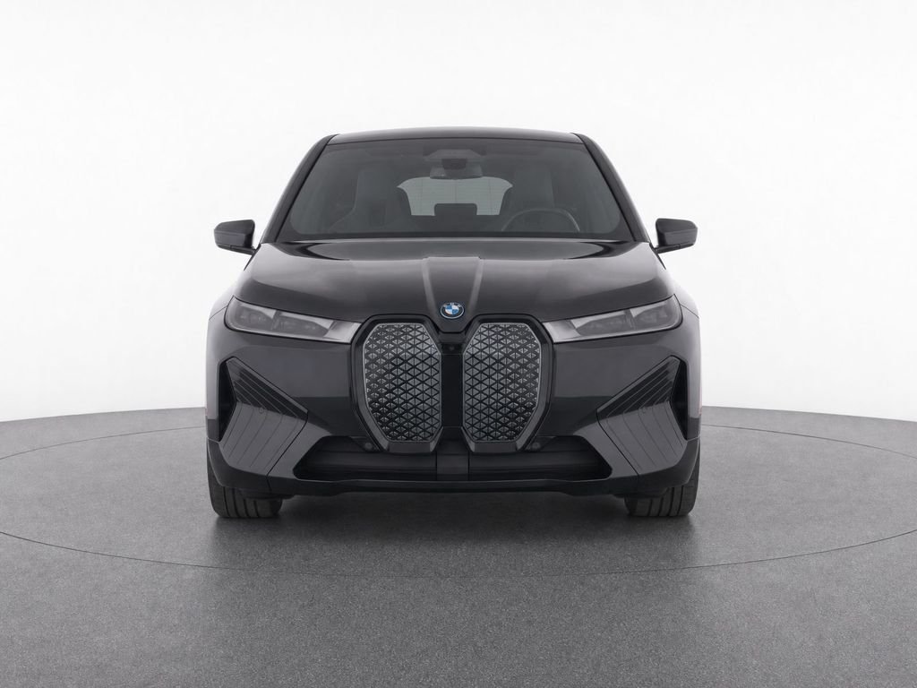 Certified Used 2024 Dark Graphite BMW xDrive50 image 8