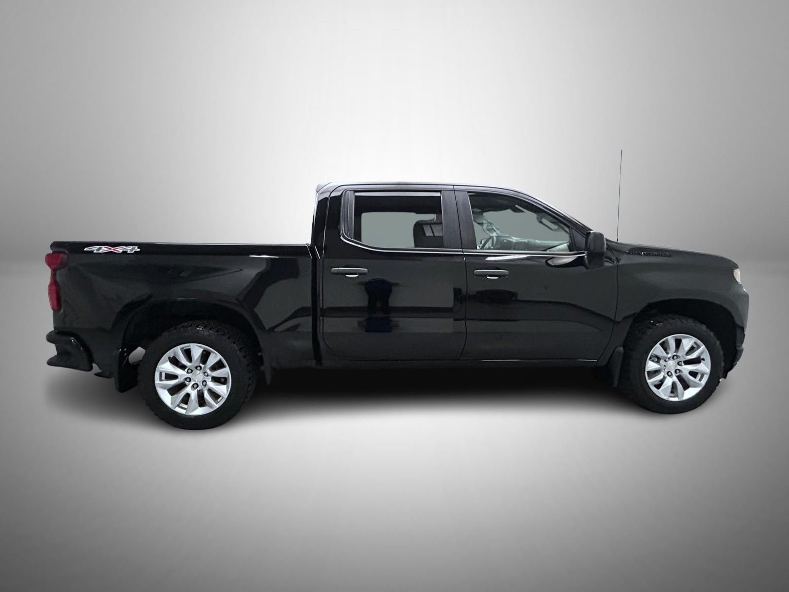 Used 2021 Black Chevrolet Custom image 4