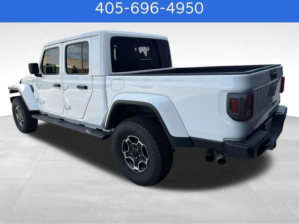 Pre-Owned 2020 Jeep Gladiator Overland