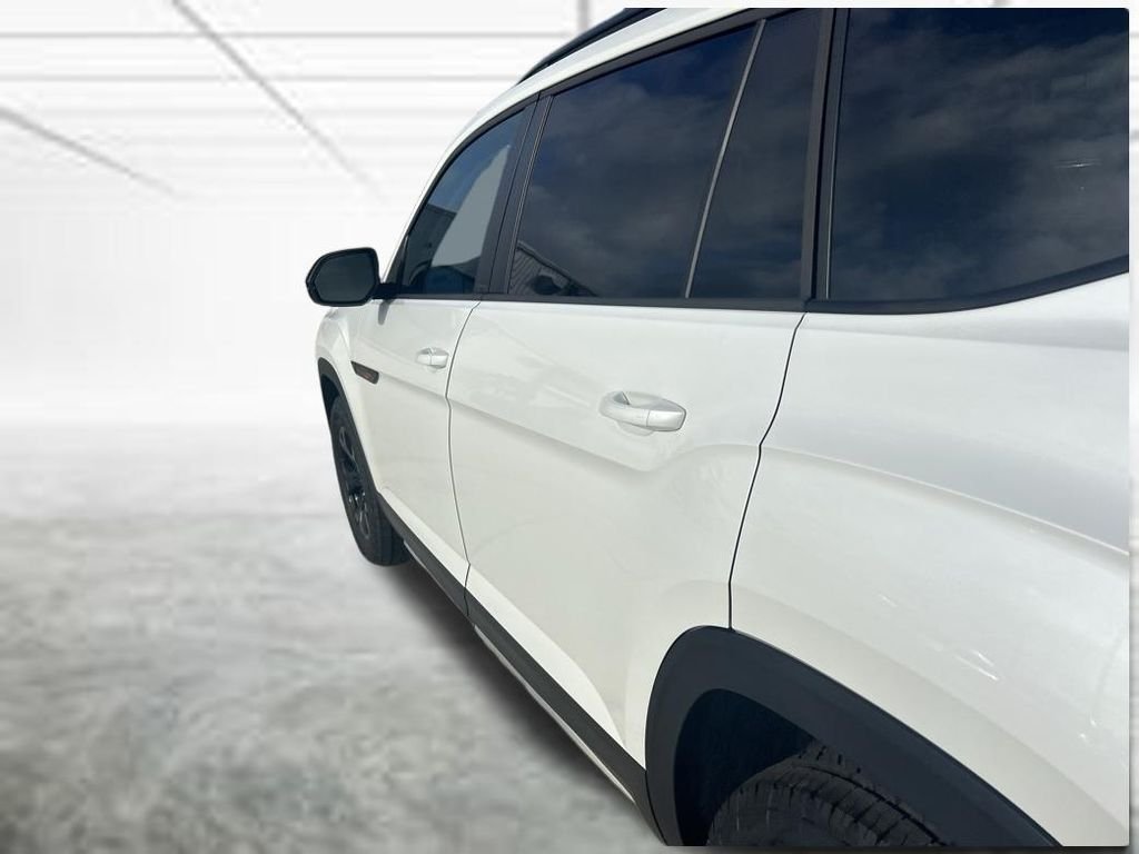 New 2026 White/off-white Volkswagen Peak Edition image 30