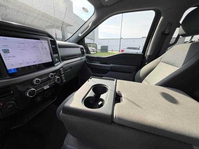 Certified Used 2025 Agate Black Metallic Ford XLT image 15