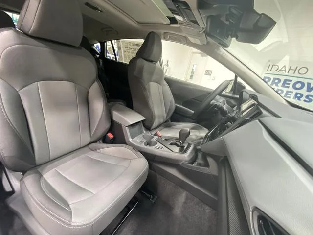New 2026 CRYSTAL WHITE PEARL Subaru Premium image 24