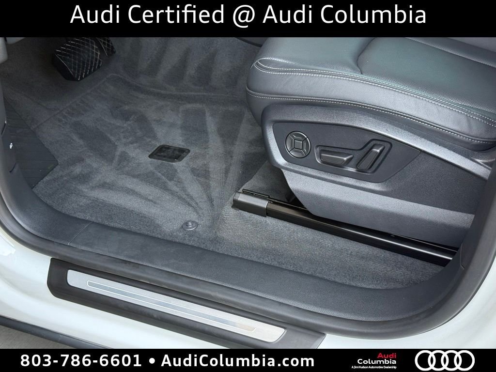 Used 2025  Audi 55 Premium Plus image 21