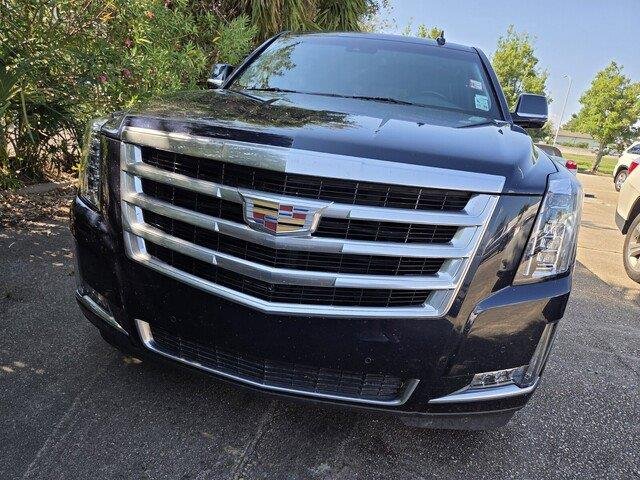 Used 2017 Dark Adriatic Blue Metallic Cadillac Luxury image 2